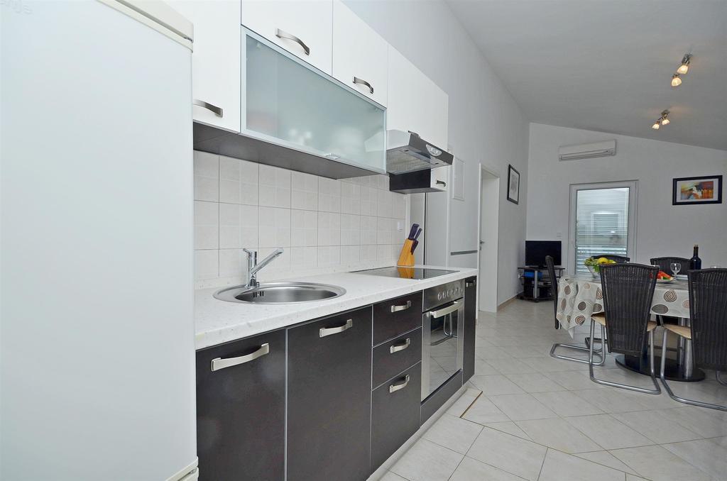 Apartments Sime Vodice Exteriör bild