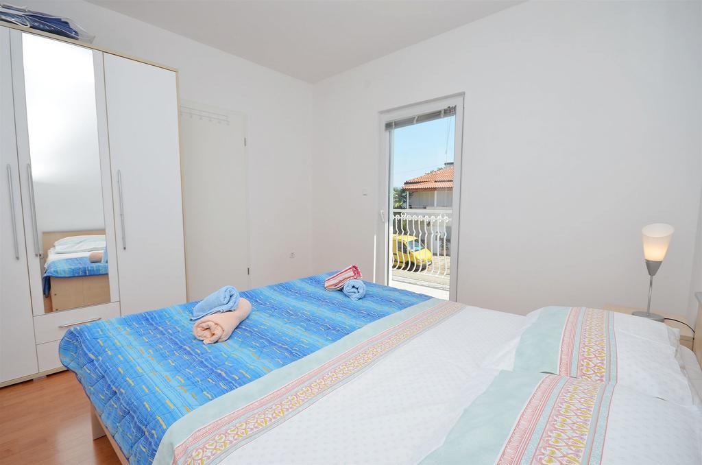 Apartments Sime Vodice Exteriör bild