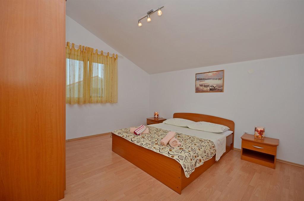 Apartments Sime Vodice Exteriör bild